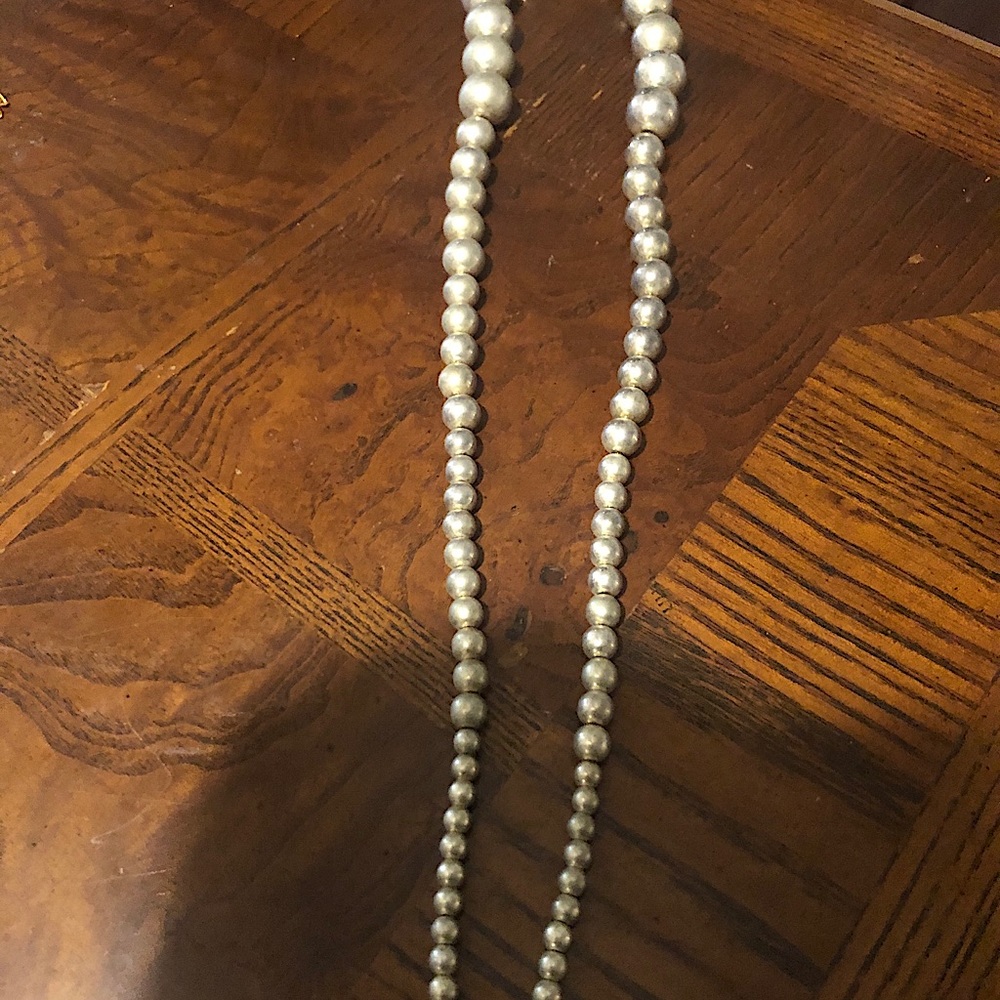 Silver Metal ball necklace